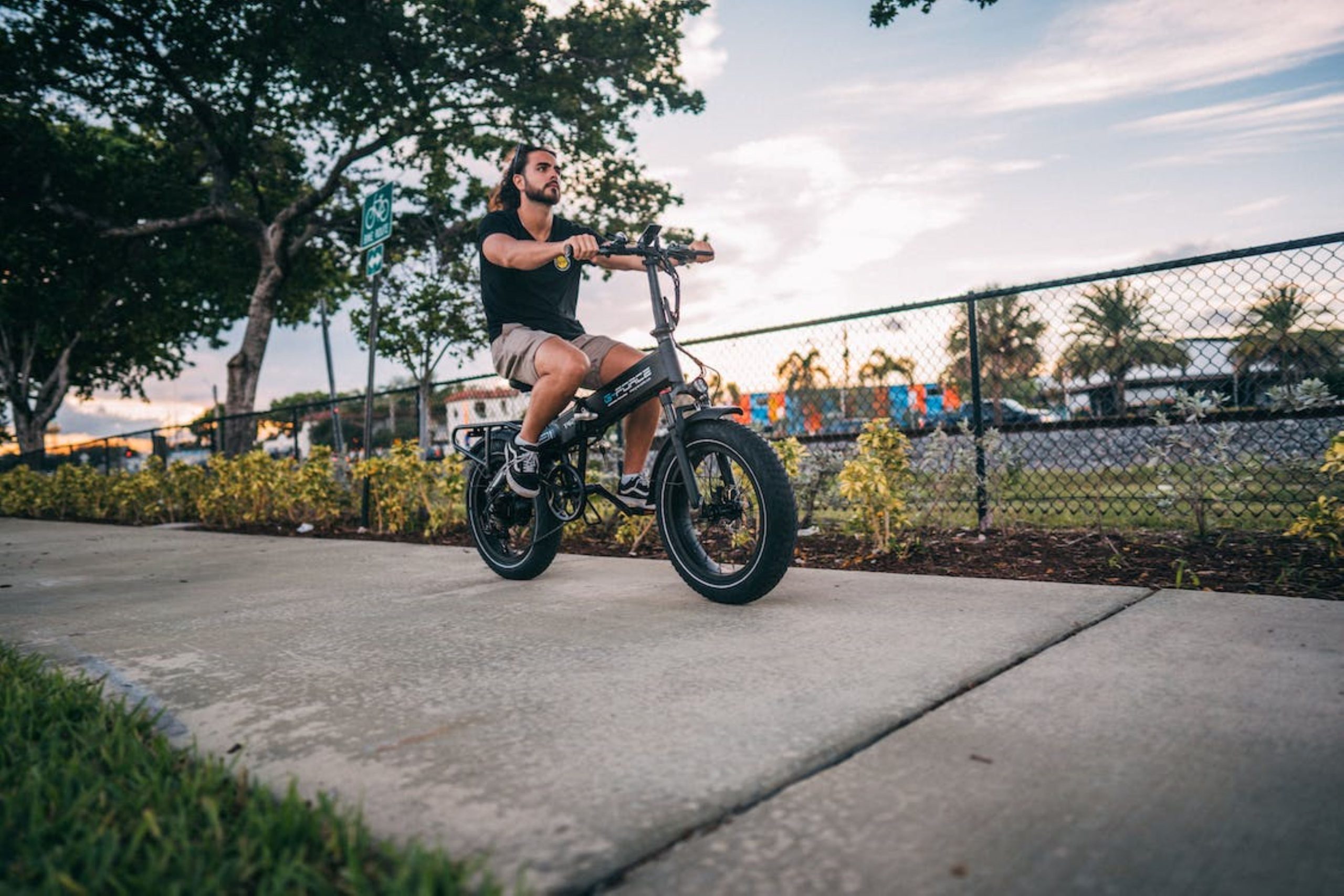 Exploring the Top Electric Mini Bike for Adults in 2023 Scooter Trendz