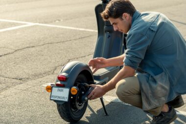 solid vs. air-filled e-scooter tires